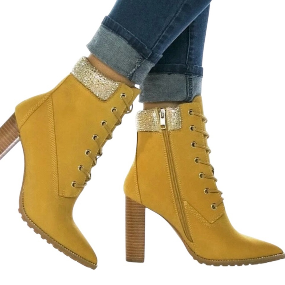 Steve Madden Karmen nubuck pointed toe lace-up crystal cuff boots women’s Size 7